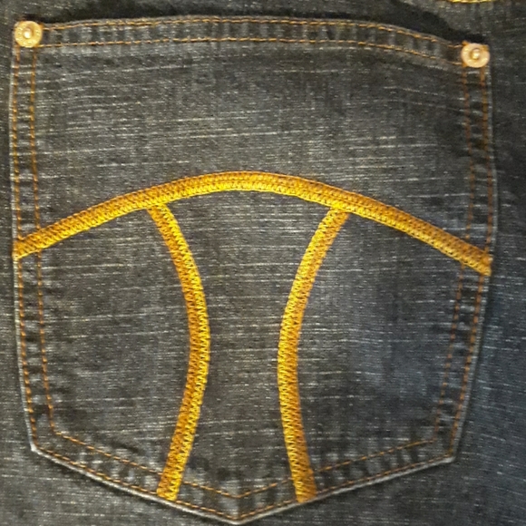 Tommy Hilfiger Pants - Tommy Hilfiger Womens capris Jean